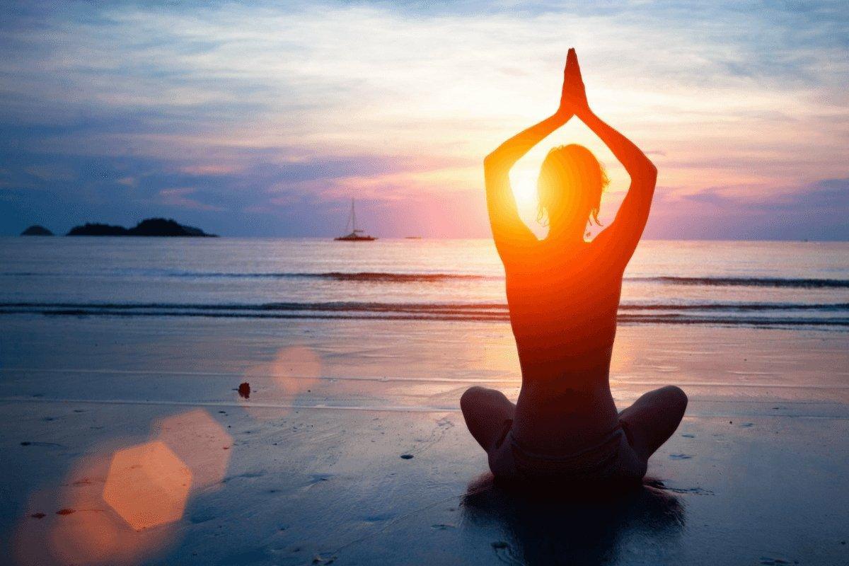 5 Holistic Ways to Manage Stress this Holiday Season - Blue Haven Holistics